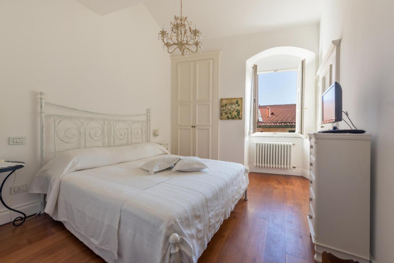 Vienna'S House Apartamento Lerici Exterior foto